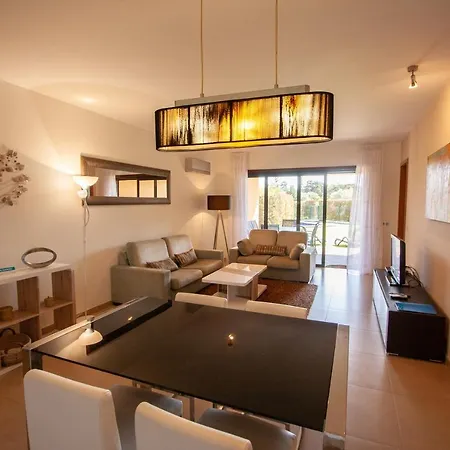Porto Dona Maria Apartment *